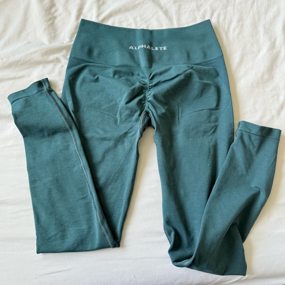 Alphalete Amplify Leggings Medium
